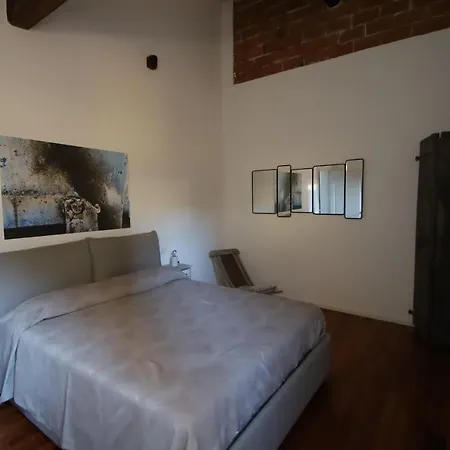 Charme Immerso Tra Le Mura Bolognesi