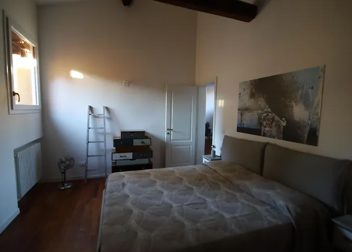 Charme Immerso Tra Le Mura Bolognesi Bologna