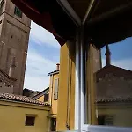 Charme Immerso Tra Le Mura Bolognesi Apartament