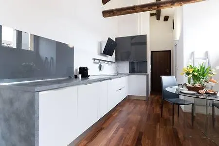 Apartment Charme Immerso Tra Le Mura Bolognesi Bologna